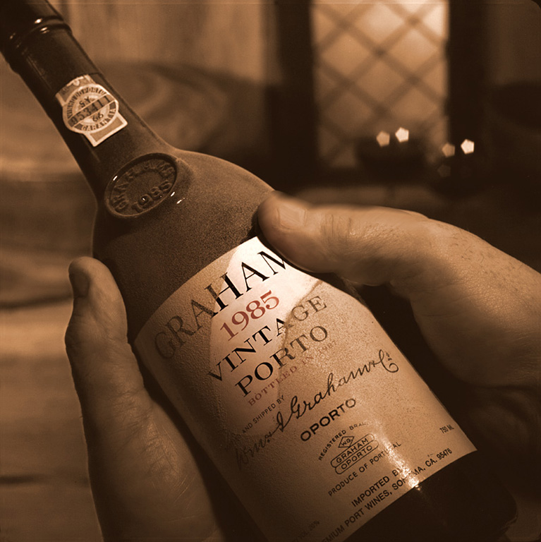 http://www.bigad.tv/SmoothGallery-1.0.1/images/dbp/port_wine-full.jpg    